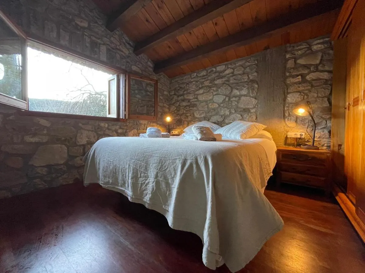 El Vilarot. La Casa De Piedra En La Naturaleza. Girona Chalet